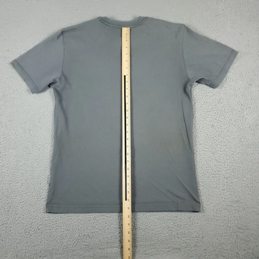 Nike Rise As One Gray Dri Fit Casual Short Sleeve T-Shirt Mens Size Medium - Picture 6 of 10